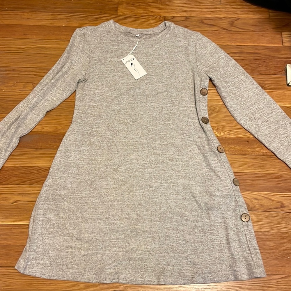 Soft swing dress with buttons
